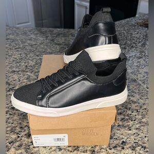 KIDS Steve Madden Sneakers